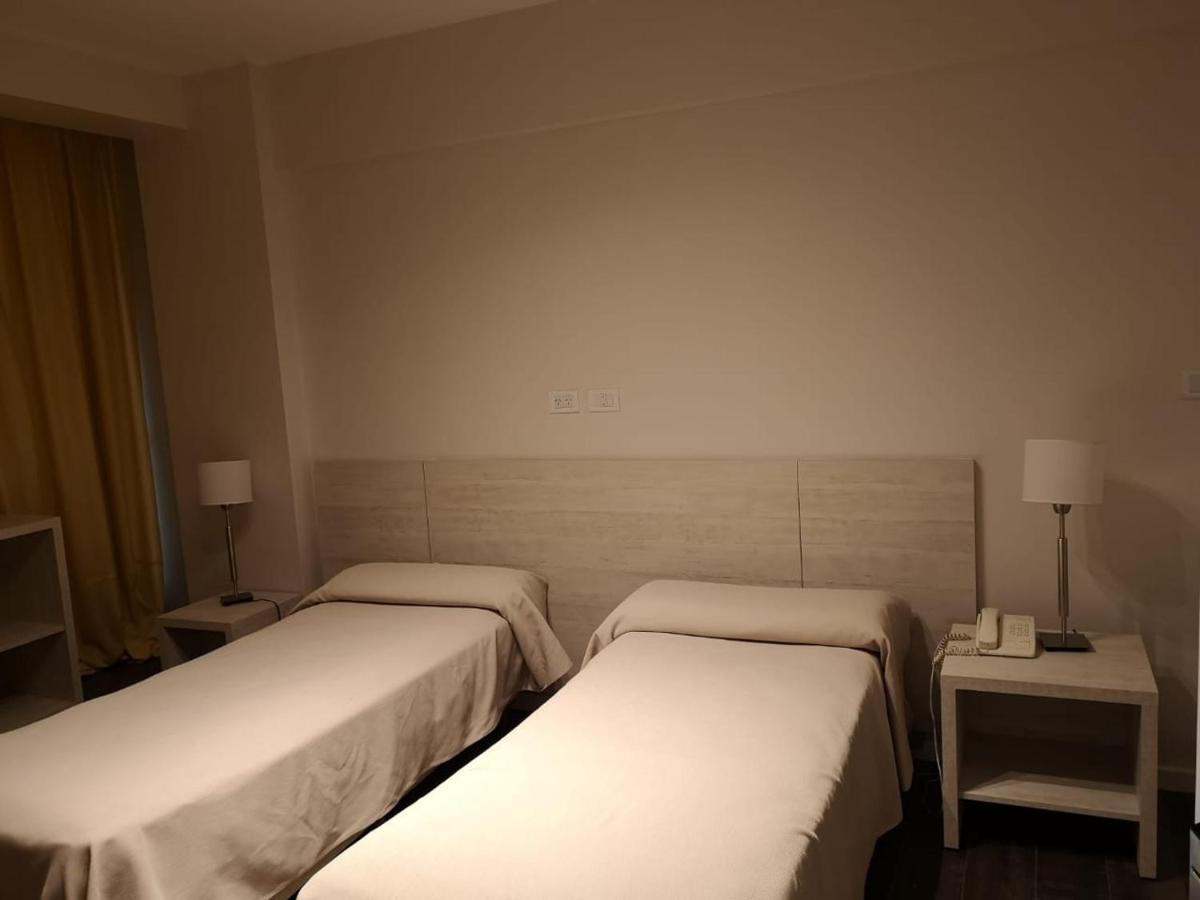Hotel Versailles Mar del Plata Rom bilde